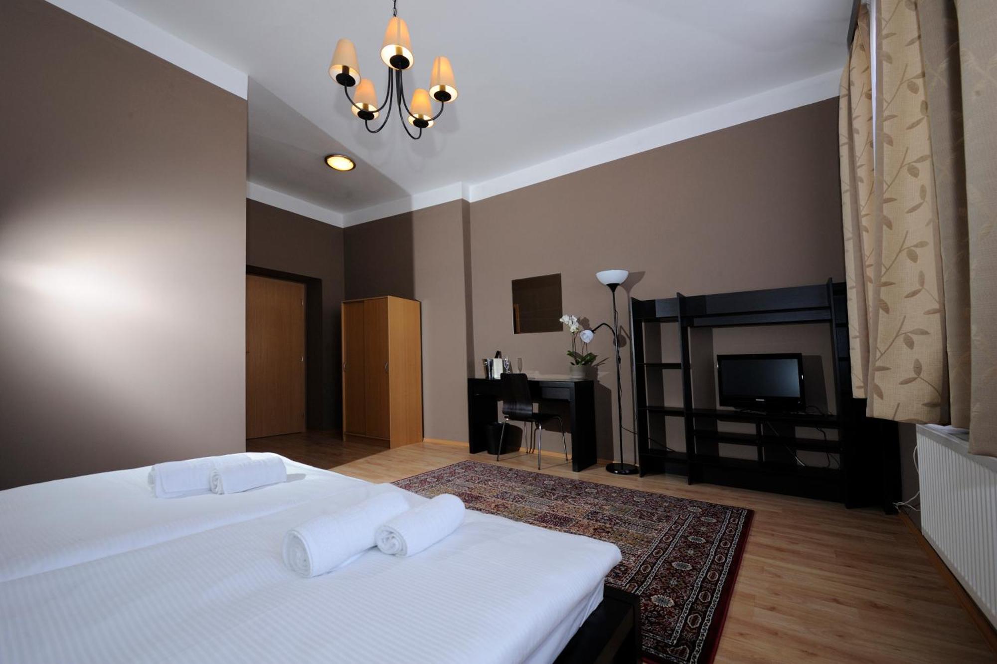 Hotel Zlata Stika Pardubice Room photo