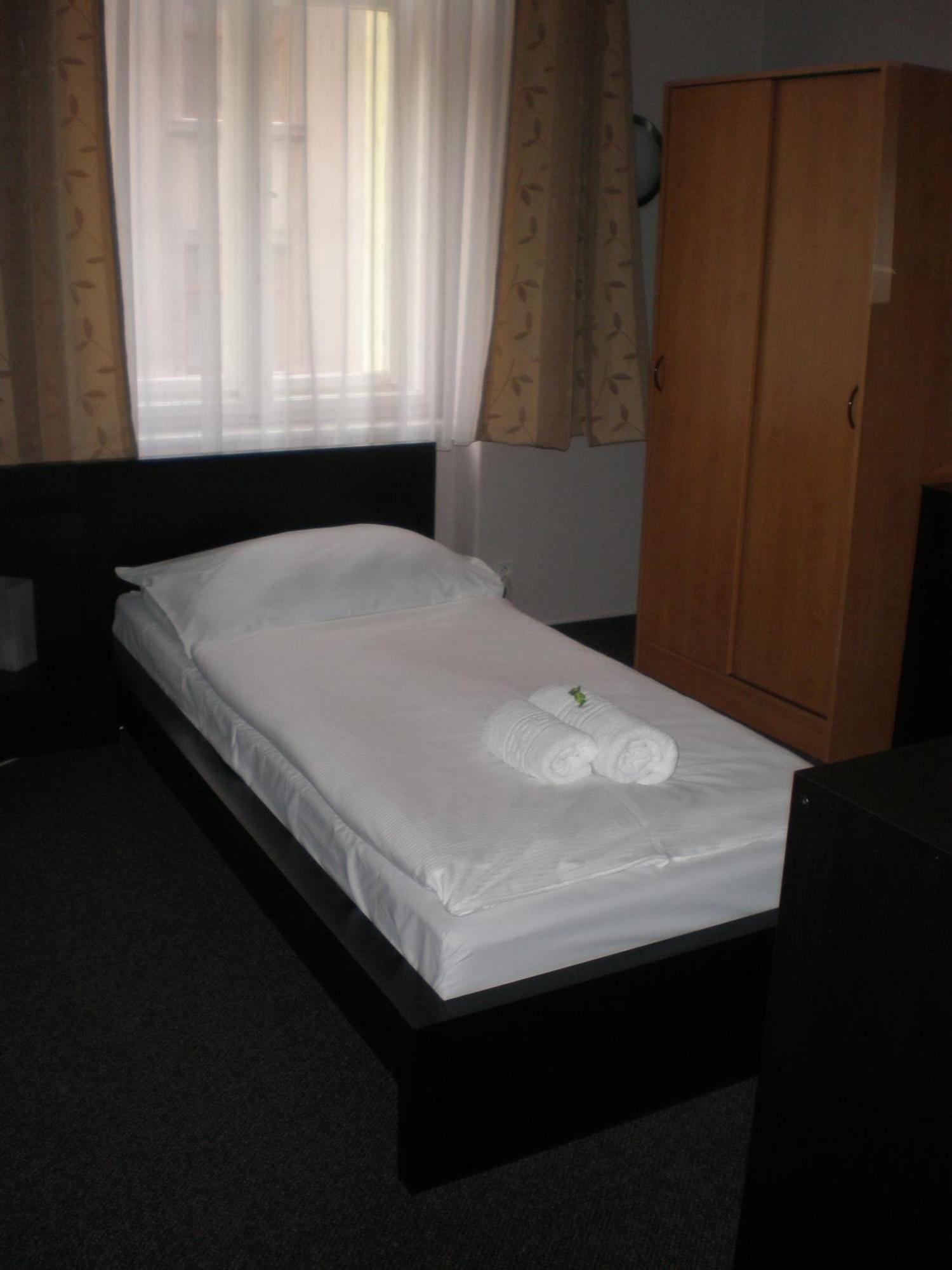 Hotel Zlata Stika Pardubice Room photo